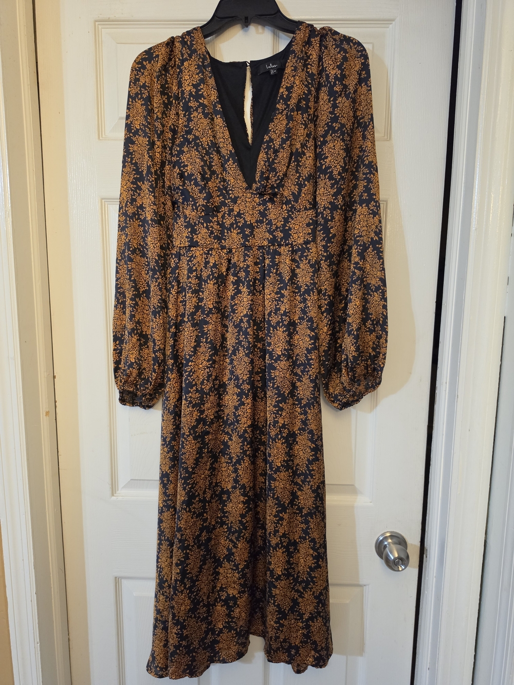 Graceful Impression Black and Orange Floral Print Midi Dress - Picture 4 of 11